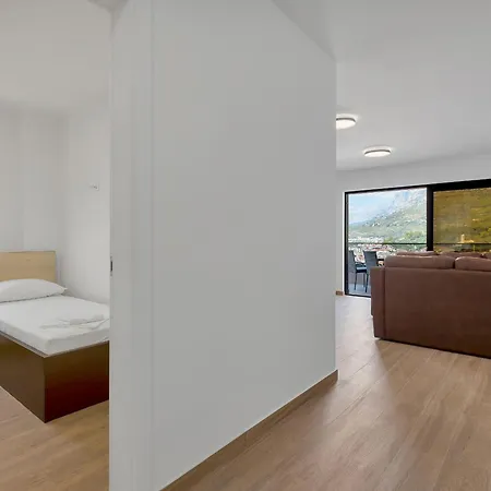 Lux-in - Makarska Exklusiv アパート Tučepi