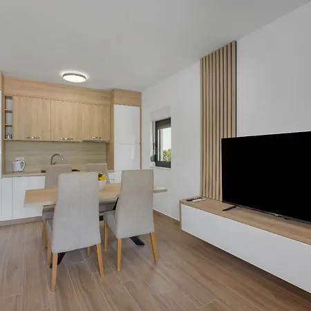 Lux-in - Makarska Exklusiv アパート Tučepi